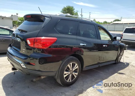 2017 Nissan Pathfinder S z USA, uszkodzony, nr VIN 5N1DR2MM9HC649401